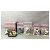 Figurines