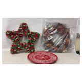 Holiday Decor: Star Wreath, Berry Wreath, Plate