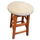 Linens n Things Padded Barstool