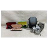 silver Fujifilm FinePix 2800 Zoom digital camera,