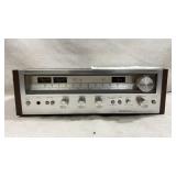 vintage Pioneer SX-580 AM/FM stereo receiver.