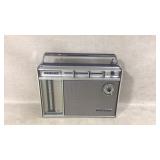 Vintage Panasonic RF-1600 6-band portable radio