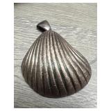Sterling Shell Pendant 10.4 TGW