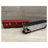 Lionel O Gauge Box Car and Hopper Car