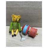 Spinning Top and Flipping Bear Wind ups