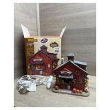 Lemax Peterï¿½s Pumpkin Patch Lighted House