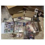 HuGE lot of VTG Mostly Baseball Cards ï¿½
