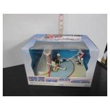 SEALED 1997 HOCKEY STARTING LINEUP ACTION SET