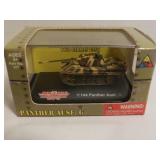DIECAST WORLD WAR 2 SHERMAN TANK WITH ORG. BOX