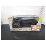 JADA '47 COE FLATBED DIECAST 1:24 SCALE