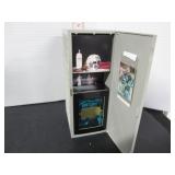 UD WAYNE GRETZKY LOCKER WITH CONTENTS