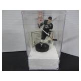 LTD. ED WAYNE GRETZKY CAST PORCELAIN FIGURE