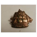 EXTREMELY RARE 1905 HMS VICTORY MEDALET