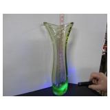VINTAGE URANIUM ART GLASS LARGE VASE