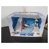 SEALED 1997 HOCKEY STARTING LINEUP ACTION SET