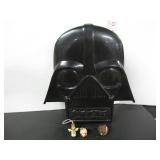 ANGRY BIRDS STAR WARS CASE & 4 MISC. FIGURES
