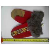 VINTAGE INDIGENOUS HANDMADE MITTENS