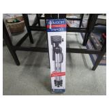 NEW SOLIGOR T-157 TRIPOD WITH CARRYING CASE