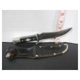 VTG. BOY SCOUTS KNIFE WITH ORIGINAL SHEATH