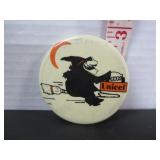 RARE UNICEF TRICK OR TREAT PINBACK BUTTON