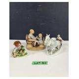 (3) Figurines