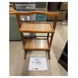 2 Tier Shelf/Cake Stand