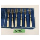 (6) Mother of Pearl Handle Forks