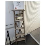 5ft Wooden Step Ladder
