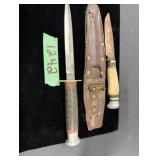 (2) Knives