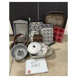Assorted Bakeware Lot