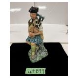 Royal Doulton 'The Piper' H.N. 2907
