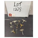 Assorted Vintage Key Lot