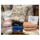 Blankets & Flannel Sheets Lot