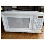 GE microwave - working