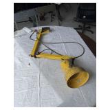 Adjustable shop light