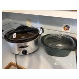Hamilton Beach slow cooker & extra crock