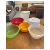 Lot of plastic bowls