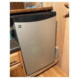 GE mini fridge