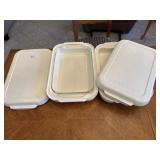 Pyrex casserole dish with case & extra case