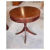 Oak Round Pedastal Table