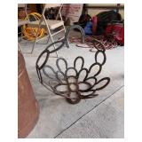 Horseshoe Basket