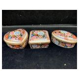 3 PORCELAIN TRINKET BOXES