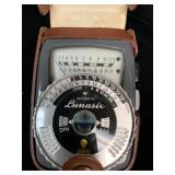 LUNASIX CAMERA LIGHT METER IN LEATHER CASE