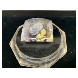 VINTAGE LUCITE POWDER BOX - CRACKLING ON TOP
