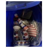 TOTE W/ MISC PATRIOTIC SERVING WARE