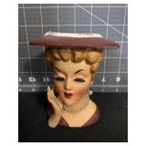 4.75 ' VINTAGE LEE WARDS LADY HEAD VASE W/ PEARL