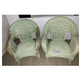 2 wicker patio chairs