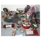 More christmas decor bows and tins