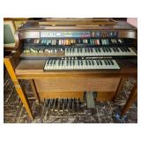 Hammond Organ Nice and Works Look this up!