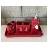 NWT Rae Dunn Holiday Bathroom Accessory Set
